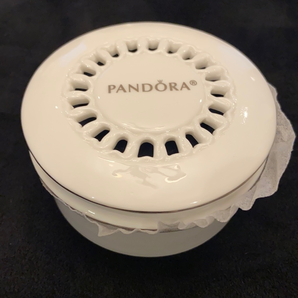 Pandora porcelain box